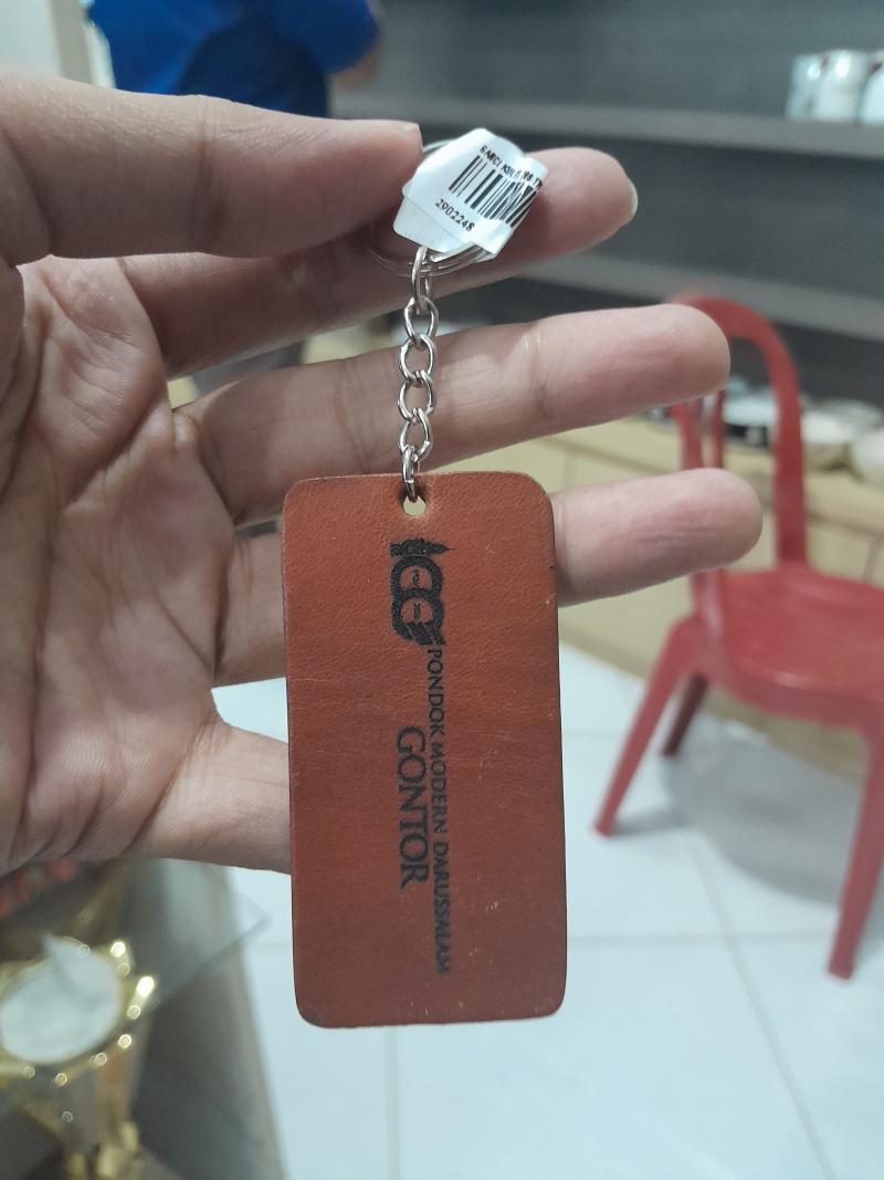 GANCI KULIT 100 TH PERSEGI PANJANG POLOS