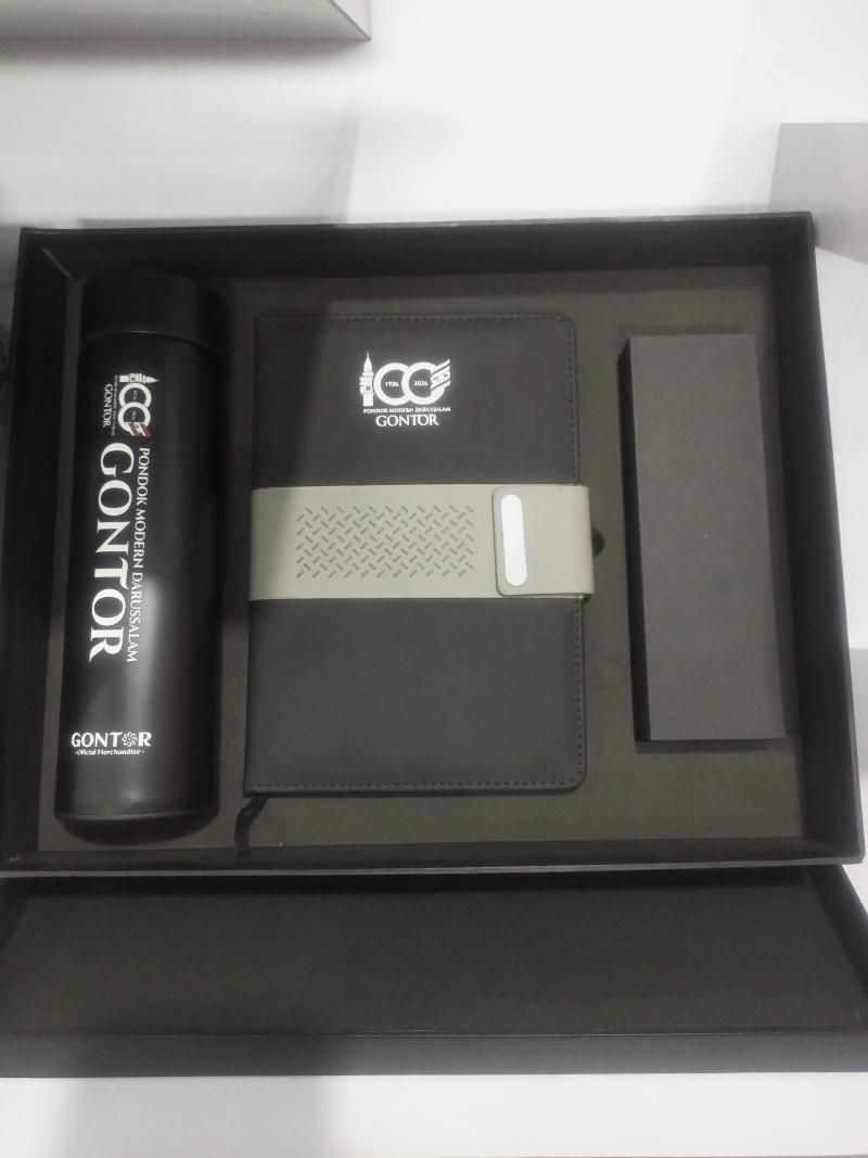 Hampers 100TH  HITAM